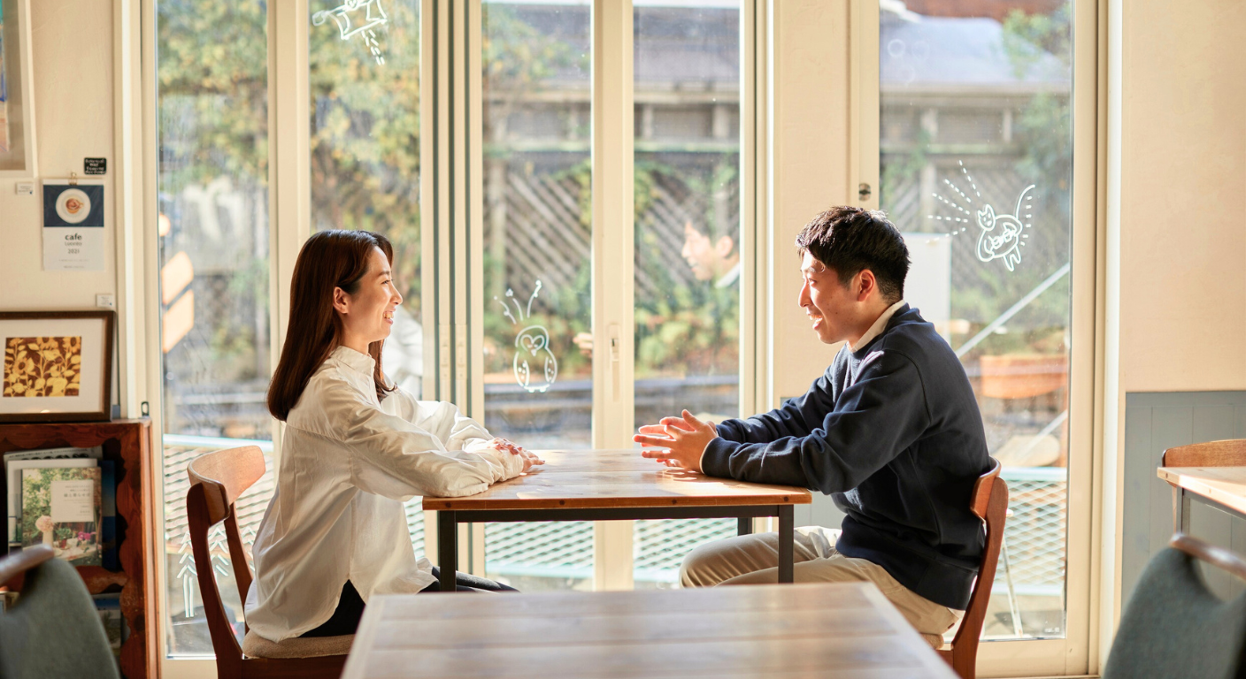 50代の恋愛で会話が途切れた時の対処法